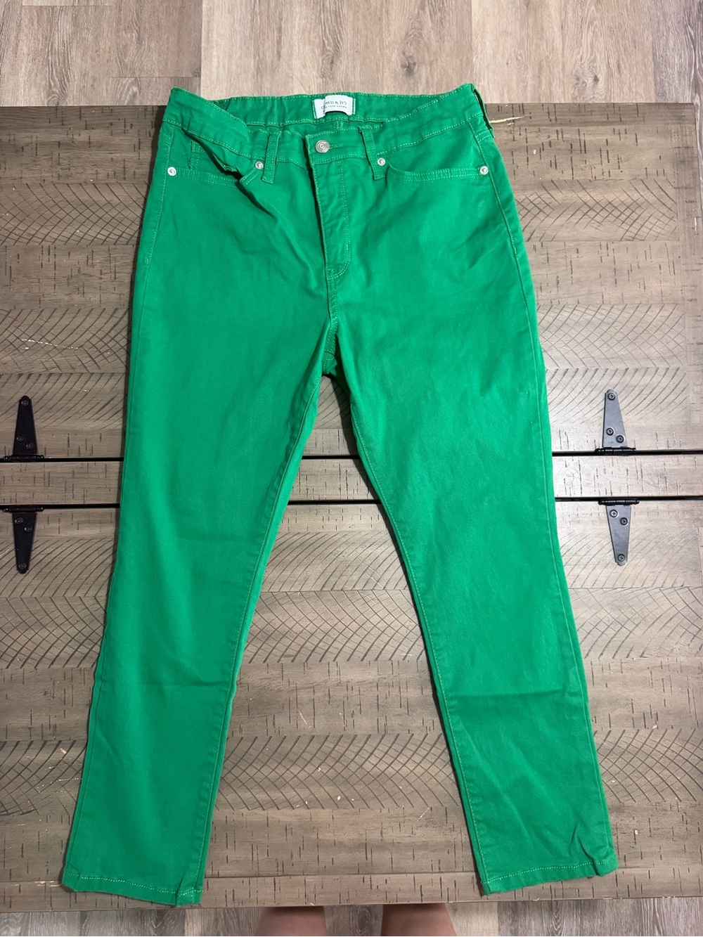 crown & ivy Bright Green Cropped Women's Jeans